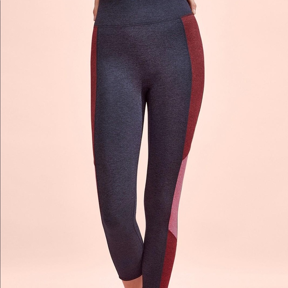 Bandier WeOverMe Crop Leggings